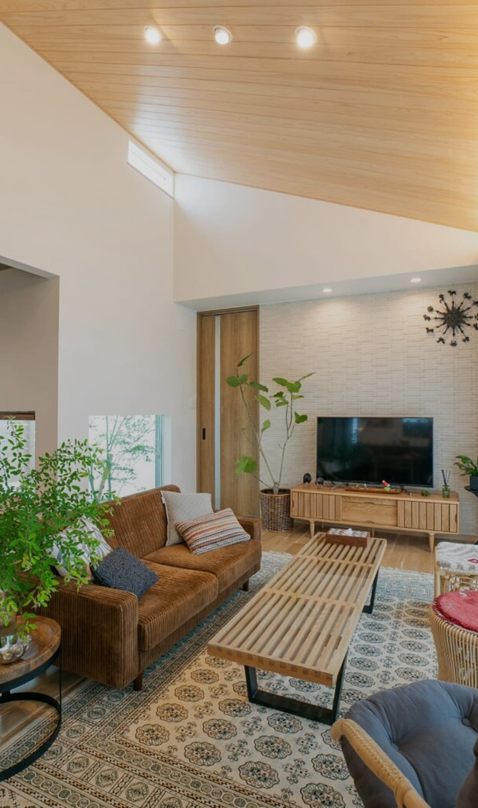 自然素材の家の内観