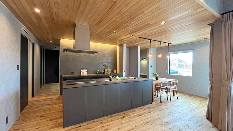 安水建設施工事例サムネイル_住宅のプロが考え抜いた自邸1