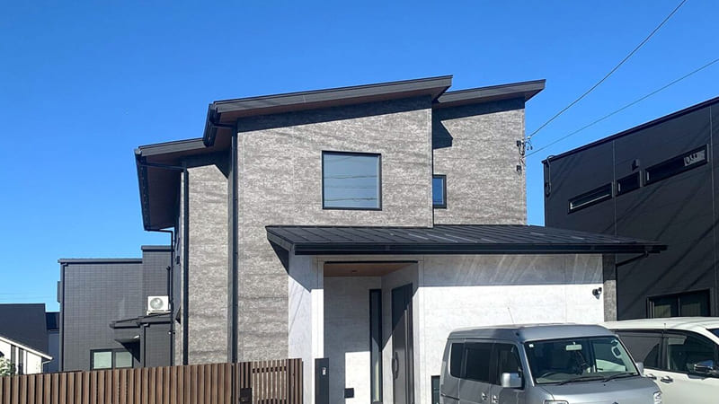 安水建設施工事例_和モダン×鉄骨階段がある住まい1