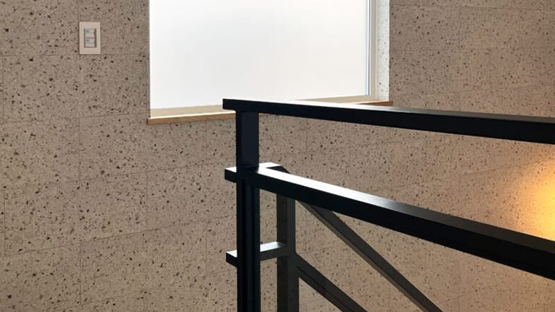 安水建設施工事例サムネイル_和モダン×鉄骨階段がある住まい7