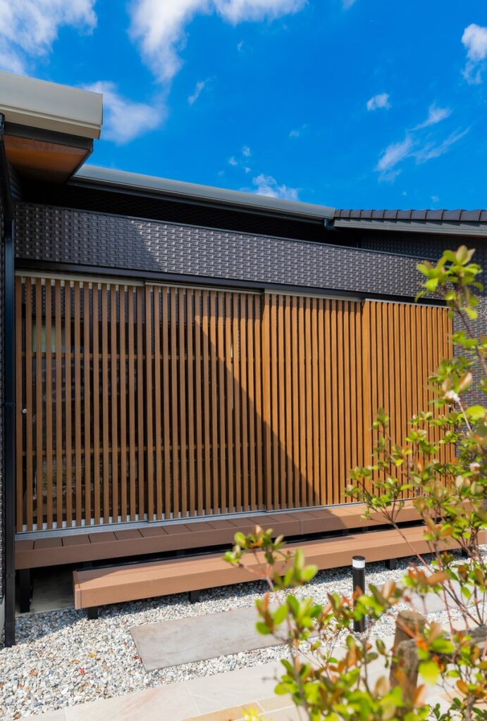 通り土間と高天井のある住まい